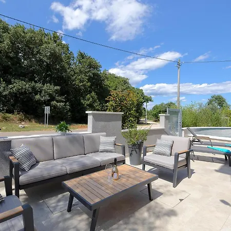 Amazing In Vikendica